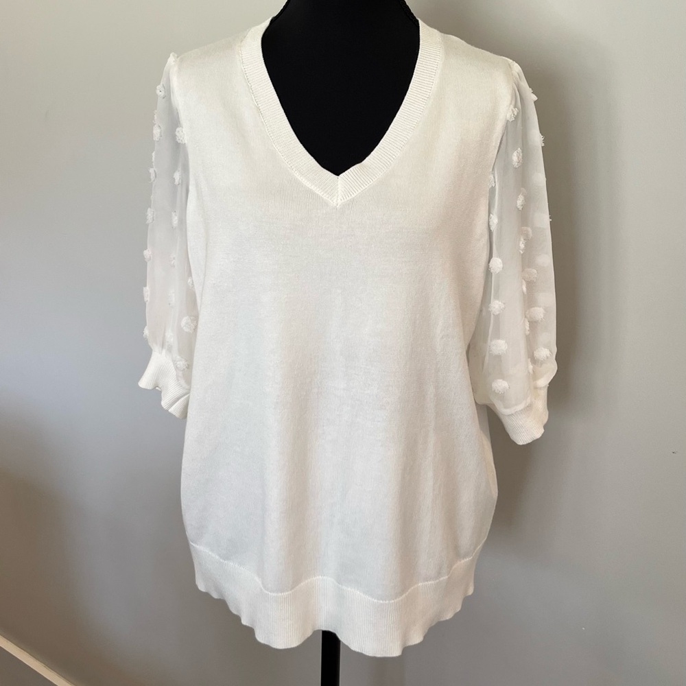 ADRIANNA PAPELL White V-Neck Sweater with Sheer Polka Dot Sleeves